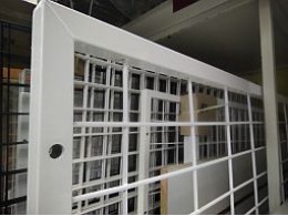 Сітка в рамі на ніжках (біла)